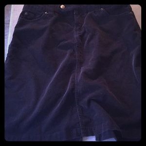 The Limited size 8 Black corduroy classic skirt